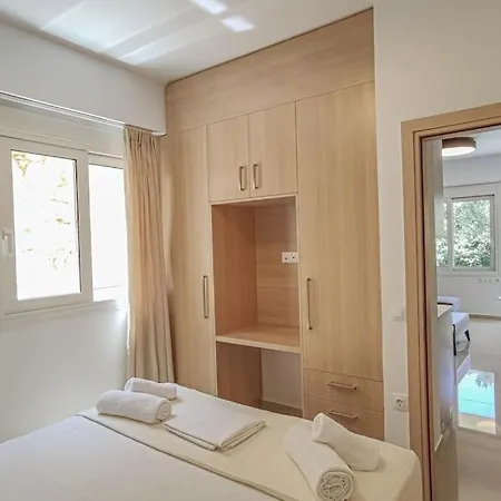 Apartmán Renovated 3- Platanés