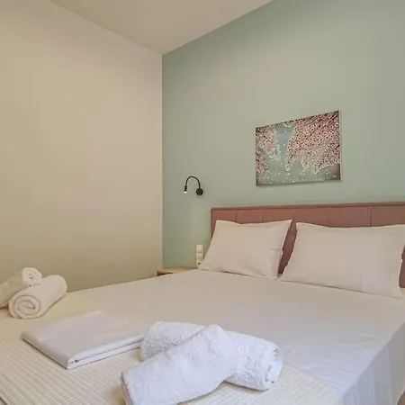 Renovated 3- * Platanés
